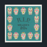 RIP min 20-Anpassningsbar Ålderssocker Döskallar f Pappersservett<br><div class="desc">Fira ett nytt årtionde i den ondskefulla coolan stil. Dessa pappra blöjor har färgstarka döskallar för socker mot bakgrund av en teal bakgrund. De är redot att vara personlig med ett namn och din egen vila i biet tio så att de kan anpassas för använda i 30:e, 40:e eller 50:e...</div>