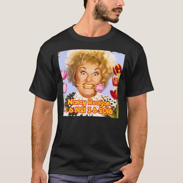 RIP Nancy Reagan Essential T-Shirt (Framsida)