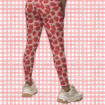 Ripe Red Strawbär på Rosa Patterned Leggings<br><div class="desc">Lägg till lite utsökt färg till ditt verk med de här mönstrade lagren. Den här utformningen ser nästan tillräckligt bra ut för att äta med mina realistiska stil-illustrationer av juicy mogna jordgubbar mot bakgrund av sötens rosa. Fruktbilderna återges i röda nyanser och krimson med grönt löv. Den här vackra paletten...</div>
