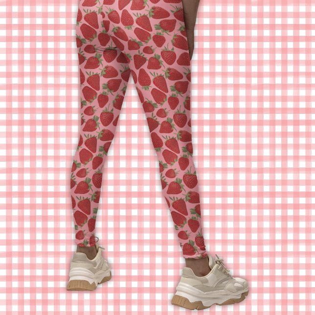 Ripe Red Strawbär på Rosa Patterned Leggings (Skapare uppladdad)