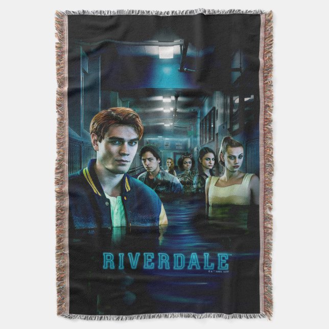 Riverdale Flooded Hallway Poster Filt (Framsidan Vertikal)