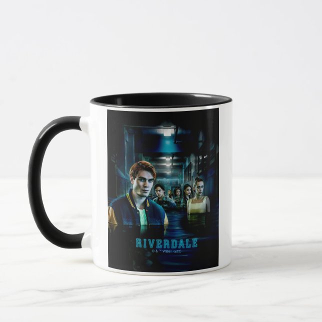 Riverdale Flooded Hallway Poster Mugg (Vänster)