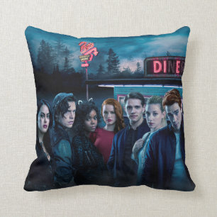 Riverdale Outside Pop Poster Middag Kudde