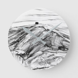 Rivington Pike Horwich slott i svart och vitt  Rund Klocka