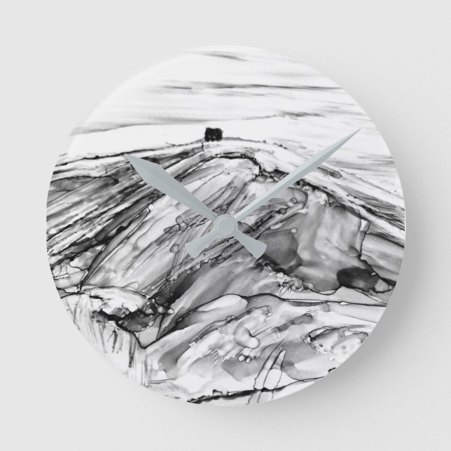 Rivington Pike Horwich slott i svart och vitt  Rund Klocka (Framsida)