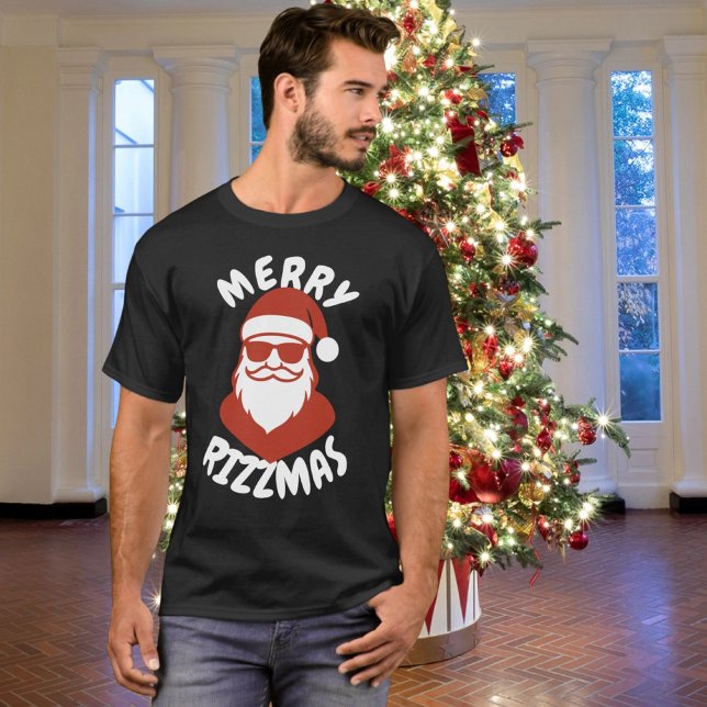Rizz Julen Trendig Jul Tomte T Shirt (Rizz The Season Trendy Christmas Santa T-Shirt by Ricaso. Fun on trend style ideal for teens
)