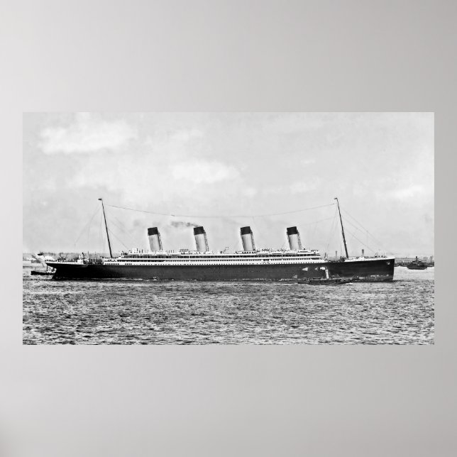 RMS Olympic: Broadside View Poster (Framsidan)