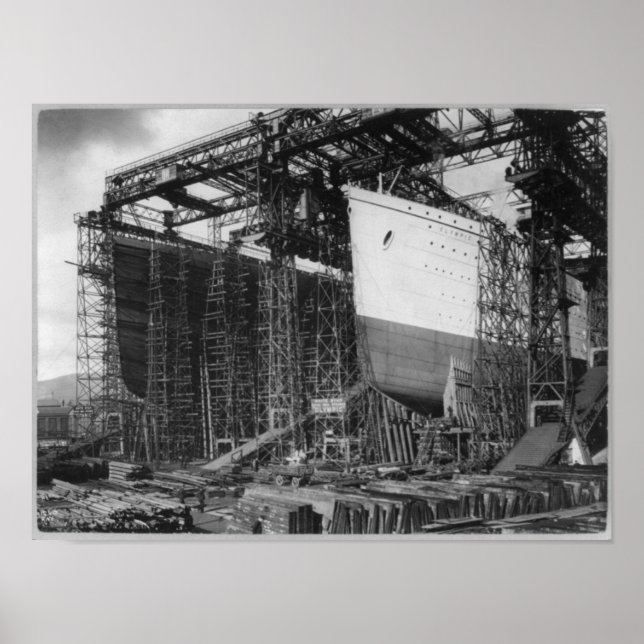 RMS OLYMPIC & TITANIC - Bows - Construction Poster (Framsidan)