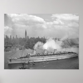 RMS Queen Mary som anländer i New York Harbour Poster