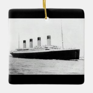 RMS Titanic Passenger Liner Julgransprydnad Keramik