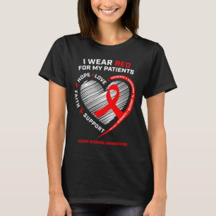 Rn Sjuksköterskor I Bära Medvetenhet om röda hjärt T Shirt