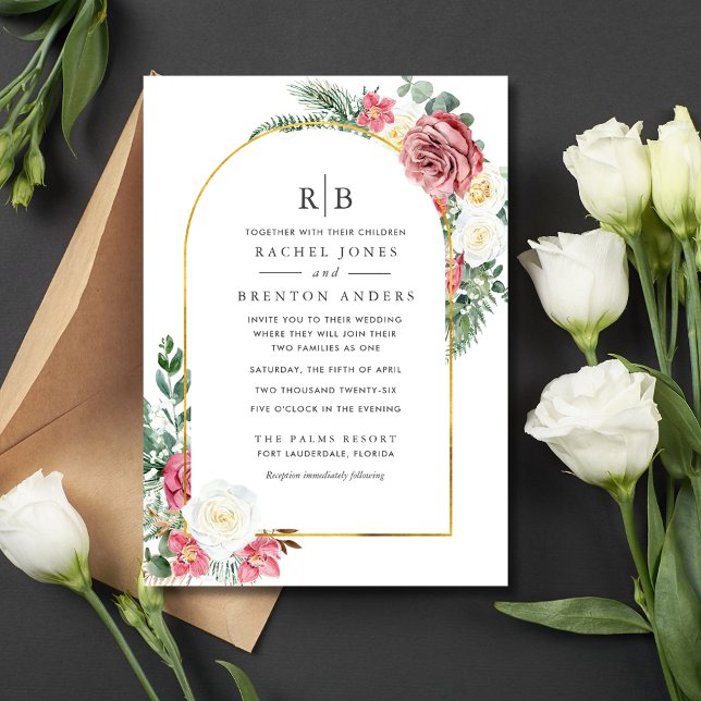Ro Blommigt Blend Family Monogram Bröllop Inbjudningar (Rose Floral Blended Family Monogram Wedding Invitation)