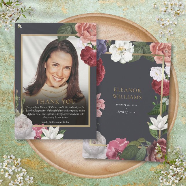 Ro Blommigt Firande i livets begravningsfoto Tack Kort (Roses Floral Celebration of Life Funeral Photo Thank You Card)