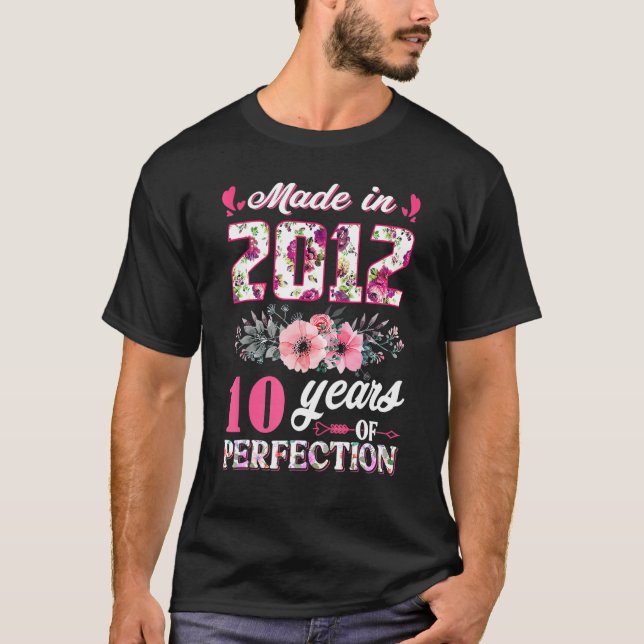 Ro gjorde 2012 10:e födelsedagsflickan 10 år t shirt (Framsida)
