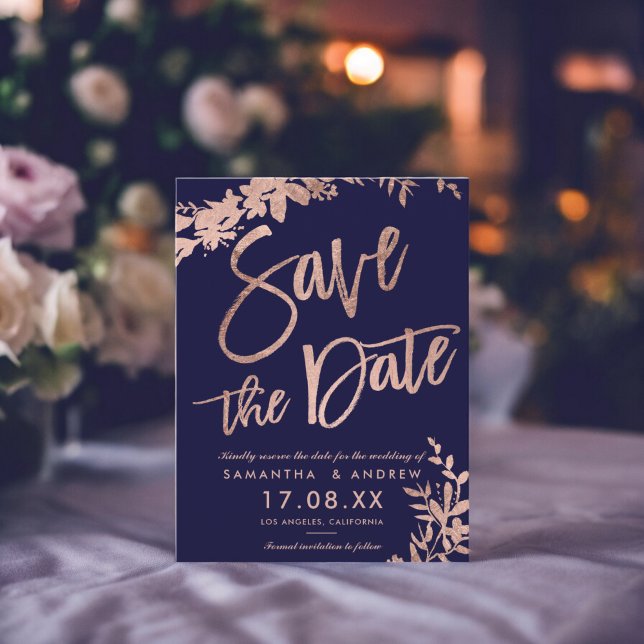 Ro Guld-blommigten för typografi Meddelande Vykort (Rose Gold typography floral navy save the date Announcement Postcard)