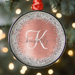 Ro Guld Brushed Metall Glitter Monogram Namn Julgransprydnad Metall<br><div class="desc">Det är enkelt att anpassa det här trendiget chic juldesign med helgdag som ger söt silver mousserande glitter på en borstad metallbakgrund från ro guld.</div>