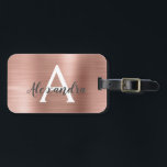 Ro Guld Brushed Metall Monogram Namn och Initial Bagagebricka<br><div class="desc">Ro Guld -  Rosa Brushed Metall Foil Monogram Namn och Initial Luggage Tag. Den här väskan är märkre för Back to school,  Arbete eller Resning.</div>