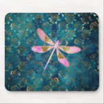 Ro Guld Dragonfly på Turquise Blommigt Background Musmatta<br><div class="desc">Rosa - Ro Guld Dragonfly på Turquise Blommigt Nature Background. Aqua Blue-bakgrunden innehåller Ro Blommor och Petals i guld i Mönster.</div>