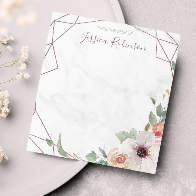Ro Guld Geometric Blommigt Bohemian Personlig Anteckningsblock (This rose gold geometric floral notepad is a lovely way to keep track of your tasks.)