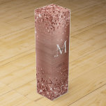Ro Guld Glitter Brushed Metall Monogram-skript Presentask För Vinflaska<br><div class="desc">Rosa ros Guld Glitter Gnistra  Brushed Metall Girly Script Monogram Vin Box</div>
