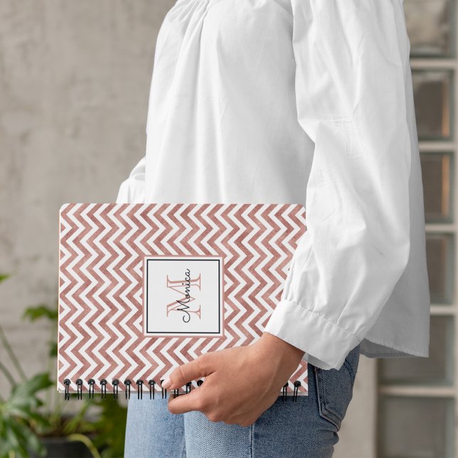 Ro Guld Glitter Chevron Mönster Monogram Anteckningsbok (Skapare uppladdad)