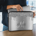 Ro Guld Glitter Drives Metall Monogram Trendig Laptop Fodral<br><div class="desc">Den här designen kan vara personlig i det område som tillhandahålls genom att ändra fotot och/eller text. Du kan också anpassa den genom att klicka på Anpassa den här mallen och sedan välja klicka för att anpassa ytterligare alternativ och ta bort eller ändra färg i bakgrunden, lägga till text, ändra...</div>