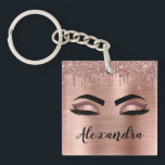 Ro Guld Glitter Gnistra Eyelash Monogram Namn<br><div class="desc">Ro Faux Foil Metallic Gnistra Glitter Brushed Metall Monogram Namn och initial Eyelash (Lash),  Eyelash Extensions och Ögon  Guld Keychain. Det gör perfekten söt 16-årsjubileum,  bröllop,  möhippa,  årsdag,  babydusch eller bachelorette-festgåva till någon som dekorerar hennes rum i trendiget coola stil.</div>