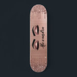 Ro Guld Glitter Gnistra Eyelash Monogram Namn Mini Skateboard Bräda 18,5 Cm<br><div class="desc">Ro Faux Foil Metallic Gnistra Glitter Brushed Metall Monogram Namn och initial Eyelash (Lash),  Eyelash Extensions och Ögon  Guld Skateboard. Det gör perfekten söt 16-årsjubileum,  bröllop,  möhippa,  årsdag,  babydusch eller bachelorette-festgåva till någon som dekorerar hennes rum i trendiget coola stil.</div>