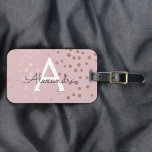 Ro Guld Konfetti Monogram Namn och initial Bagagebricka<br><div class="desc">Ro Guld - Rosa Foil Confetti Monogram Namn och Initial Luggage Tag. Den här väskan är märkre för Back to school, Arbete eller Resning. Den Rosan - Ro Gold Foil Confetti Luggage Tag gör också en underbar partiförmån för bröllop, födelsedagar, möhippor, honungsmooner eller för ett bachelorettparti. Kontakta designern om du...</div>