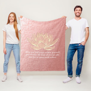Ro Guld Lotus Yoga Meditation Instruktör citerar Fleecefilt