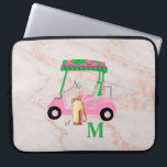 Ro Guld Marble Chic Golf Gal<br><div class="desc">En lysande, unik golfvagn - rosa och grönt - smakfullt genomförd - redo till springa under kursen - på chicen laptop sleeve. —Det här är en underbar gåva till allt golf älskare - roligt/attraktiv/unik. Anpassa den med initialer/monogram. Om du har några designfrågor eller en speciell begäran, skicka ett e-postmeddelande till:...</div>