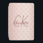 Ro guld mongram initialer rosa, modern iPad mini skydd<br><div class="desc">Anpassa och lägg till ditt namn och monogram brev,  initialer. Monogrammet initialer som mönster i bakgrunden. Ett giftigt och feminin ro guld,  rosa övertoningsbakgrund färg. Ro guld färgad brev. Namn är skrivet med ett handskript i stil.</div>