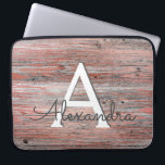 Ro Guld och Rustic Wood Monogram & Initial Laptop Sleeve<br><div class="desc">Faux Ro Gold Foil och Rustic Land Wood Monogram & Initial Fodral. Fodral kan anpassas så att det omfattar ditt första och första namn.</div>