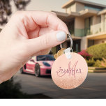 Ro Guld Ombre Monogram Personlig Gift Nyckelring<br><div class="desc">Den här designen har skapats genom digital grafik. Det kan vara personlig i området att tillhandahålla eller anpassa genom att klicka för att anpassa ytterligare alternativ och ändra namn, initialer eller ord. Du kan också ändra texten färg och stil eller ta bort texten för en bilddesign. Kontakta mig på colorflowcreations@gmail.com...</div>