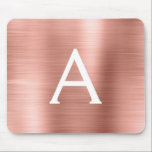 Ro Guld  Rosa Foil Monogram Namn Musmatta<br><div class="desc">Rosa - Ro Guld Faux Brushed Metall Metallic Stainless Steel Monogram Namn Monogram Mousepad. Den här monogrammerade Mousepad kan anpassas så att den omfattar ditt första namn och ditt första bidrag och är perfekt för skolan eller kontoret och gör en underbar jul- eller födelsedagspresent.</div>