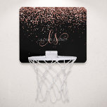Ro Guld  Rosa Glitter Glam Monogram Namn Mini-Basketkorg<br><div class="desc">Glam Ro Guld Glitter Elegant Monogram Mini Basketball Ring. Anpassa enkelt chicen basketboll i trendig ring som har elegant i guld och gnistrande glitter på svart ro. Designen har ditt handskrivna skriptmonogram med söt-snurrar och ditt namn.</div>
