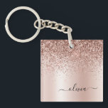 Ro Guld -  Rosa Glitter Metall Monogram Namn<br><div class="desc">Ro Guld -  Rosa Faux Foil Metallic Gnistra Glitter Brushed Metall Monogram Namn Keychain. Det gör perfekten söt 16-årsjubileum,  bröllop,  möhippa,  årsdag,  babydusch eller bachelorette-fest för någon som glam lyxen och chic stilar i kärlek.</div>