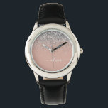 Ro Guld  Rosa Silver Glitter Armbandsur<br><div class="desc">Ro Guld -  Rosa och Silver Gnistra Glitter Skript Monogram Namn Watch. Det gör perfekten söt 16-årsjubileum,  bröllop,  möhippa,  årsdag,  babydusch eller bachelorette-fest för någon som glam lyxen och chic stilar i kärlek.</div>