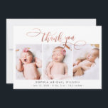 Ro Guld Script Newborn 3 Baby Photo Tack<br><div class="desc">Elegant Modern Calligraphy Ro Script 3 Photo Collage Newborn Flicka Tack Birth Notification Card. Har en vacker "tack"-text i ett handskrivet skript för kalligrafi-byten mot svan FAUX ro guld. I förväg framtagna personliga budskap och födelsestatistik med baby namn ingår. Underbar för flicka. Enkel att anpassa med ditt baby-foto och din...</div>