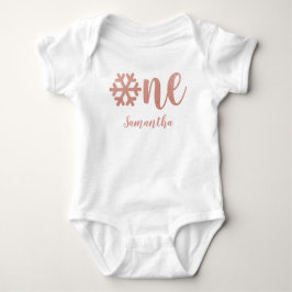 Ro Guld Snowflake Winter First Birthday för flicka T Shirt