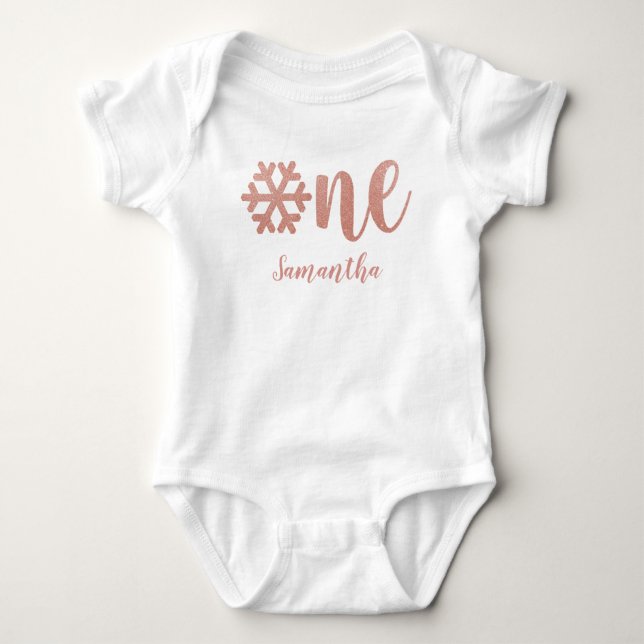 Ro Guld Snowflake Winter First Birthday för flicka T Shirt (Framsida)