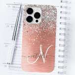 Ro Guld Söt Girly Silver Glitter Sparkly<br><div class="desc">Anpassa enkelt den här chicen i trendig med -fodral med söt silver mousserande glitter på en borstad metallbakgrund i ro guld.</div>