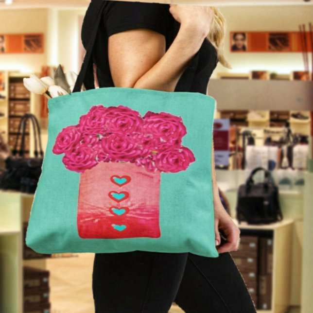 Ro-II-bladet i ton Tygkasse (She is all that, And a Bag of Roses!)