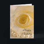 Ro och pärldagar kort<br><div class="desc">Skicka varm önskemål varje dag till mamma, syster, fru, moster eller mormor med söt Ro och Pearls födelsedagskort. Den här blommigten med elegant två dagar innehåller ett närliggande naturfoto av en blommar av blomman från vit ros och en sträng av vita pärlor. Anpassa den med ditt eget personliga meddelande inuti....</div>