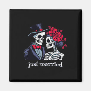 Ro Skeleton Bride and Groom Skeleton Halloween Magnet