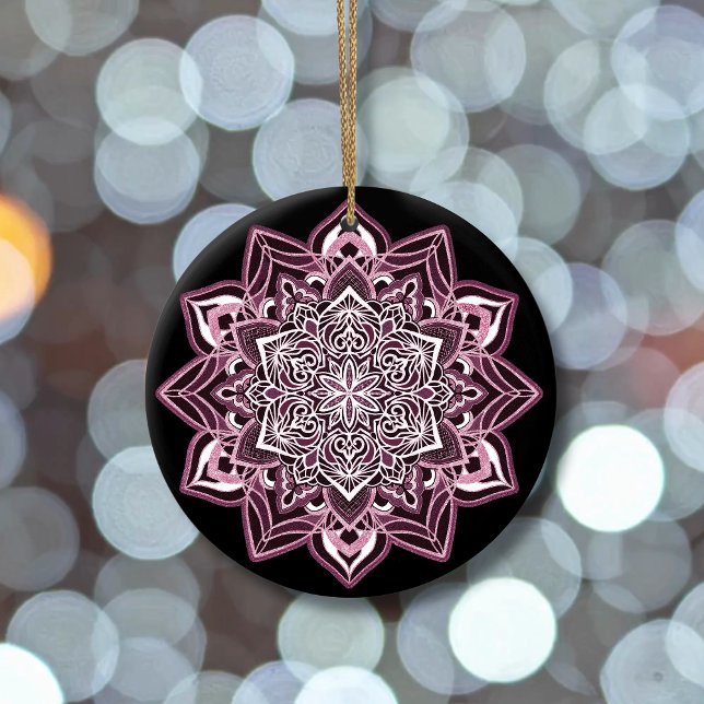Ro Snowflake på svart Julgransprydnad Keramik (Skapare uppladdad)