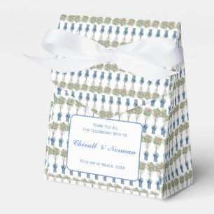 Ro Topiary Blue and White Ginger Burk Presentaskar
