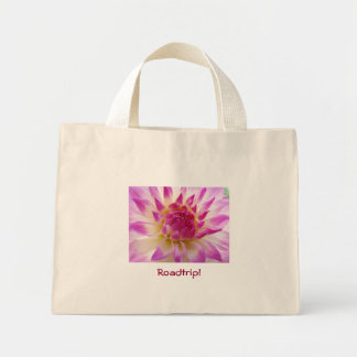 Roadtrip Tote bag Rosa White Dahlia Flower Mini Tygkasse