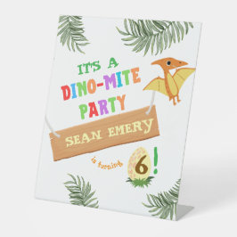 Roar in i Färg: Stunning Dinosaur