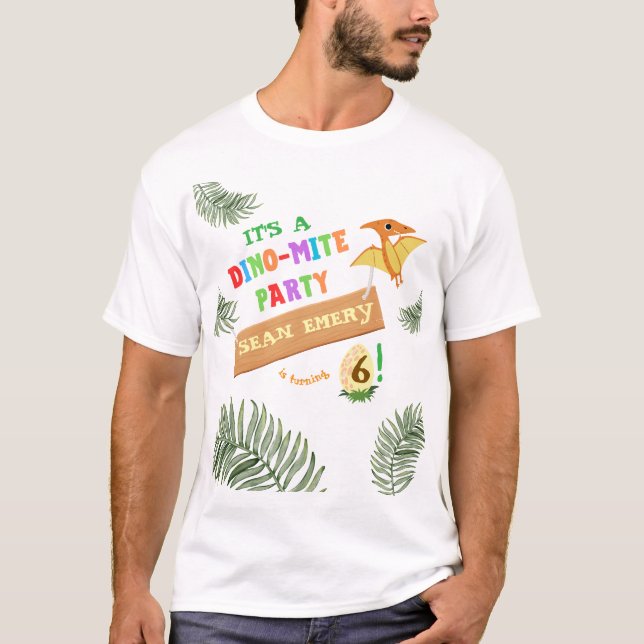 Roar in i Färg: Stunning Dinosaur T Shirt (Framsida)